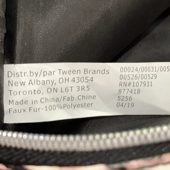 Justice Pink/Black/White Animal Print w/Pom Pom Backpack Faux Fur - Picture 9 of 10